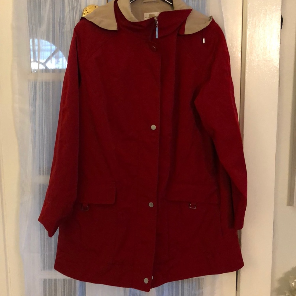 Gallery Woman red and tan car/rain coat size 1x